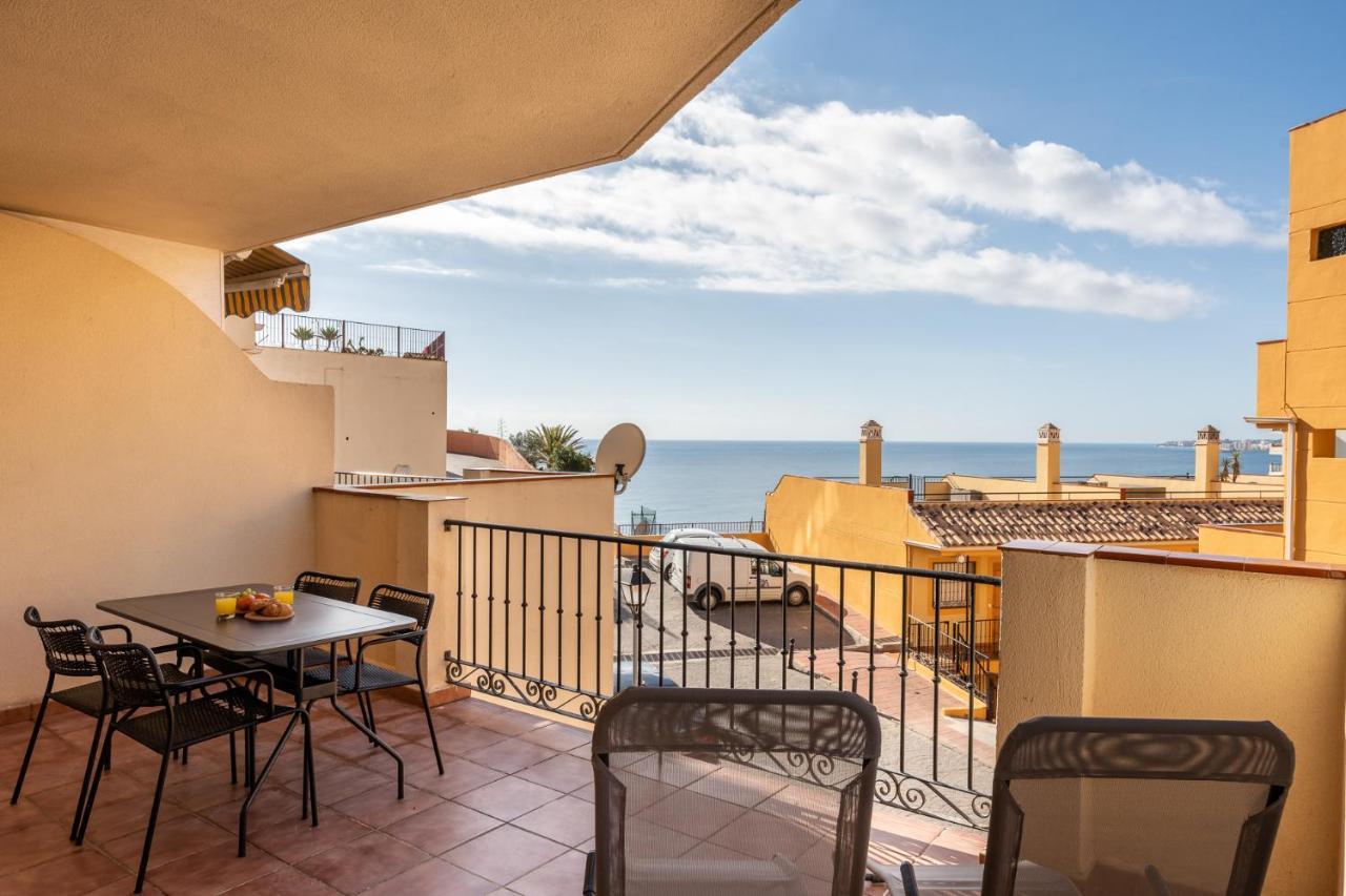 Beachside Retreat With Private Terrace Бенальмадена Екстер'єр фото