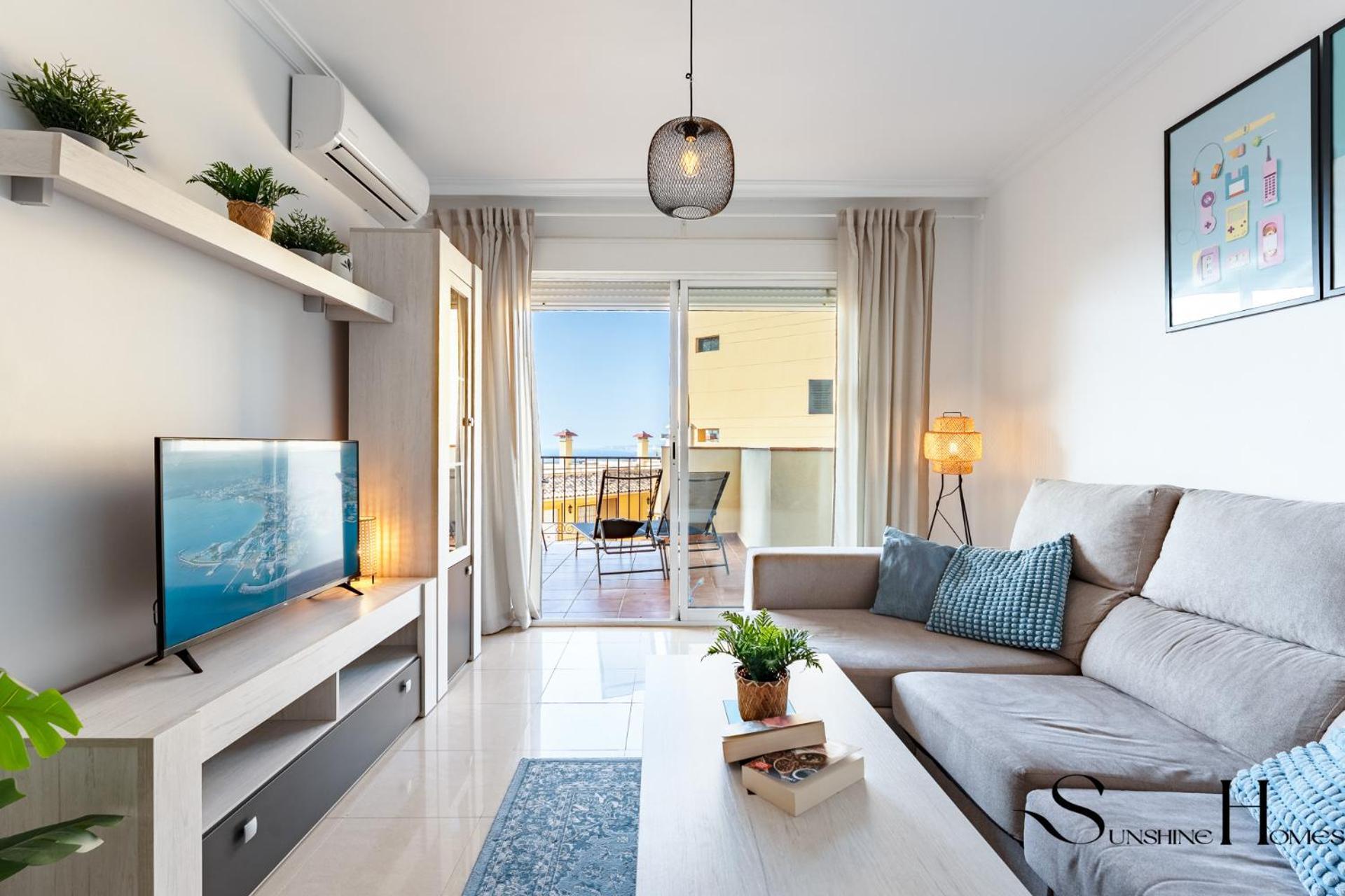 Beachside Retreat With Private Terrace Бенальмадена Екстер'єр фото
